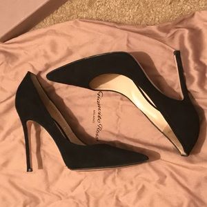 Gianvito Rossi Black Suede Heels 39 or 9